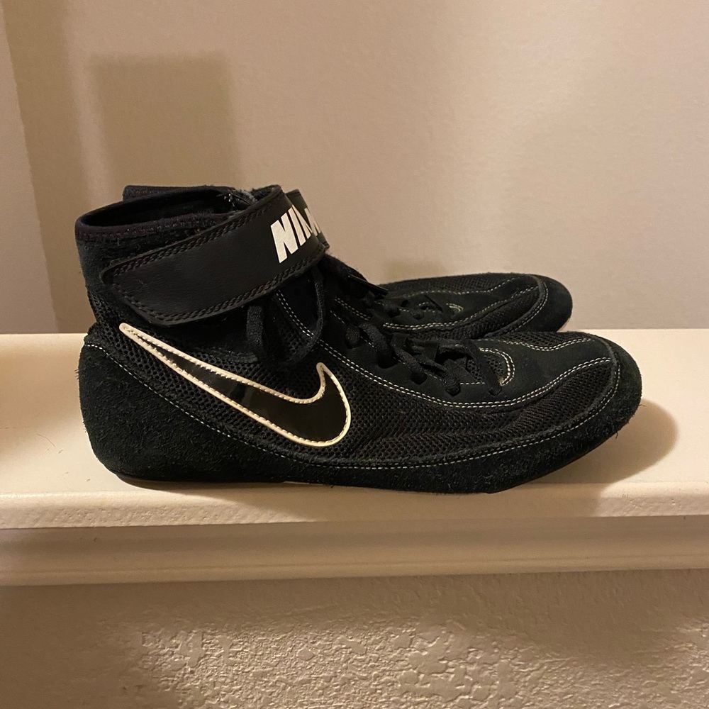 Nike Speedsweep wrestling shoes
